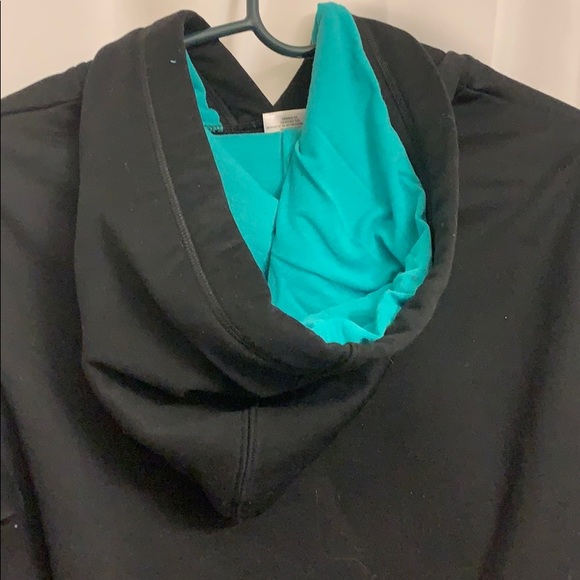 Under Armour Sweatshirt - Picture 6 of 8